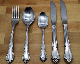 Lotto di 2 posate in acciaio inossidabile Oneida Arbor Rose True Rose 1881 Rogers Ltd SCEGLI TU