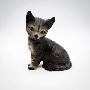 Vintage Ceramic Tabby Cat Figurine Statue w/ Green Eyes Gray & White Matte