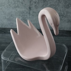 Vintage Pastel Pink Ceramic Swan Hand Towel Holder Bathroom Nursery Decor MCM
