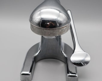 Vintage Metrokane Manual Countertop Citrus Lemon Juicer Reamer Chrome | MCM | Mod | Retro
