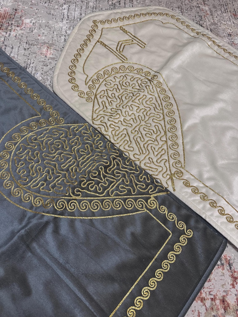 Couple's Prayer Rug Set, Interlocking Heart Design, Islamic Wedding Gift, Nikah Gift, Muslim Anniversary Gift, Eid Gift, Janamaz image 11