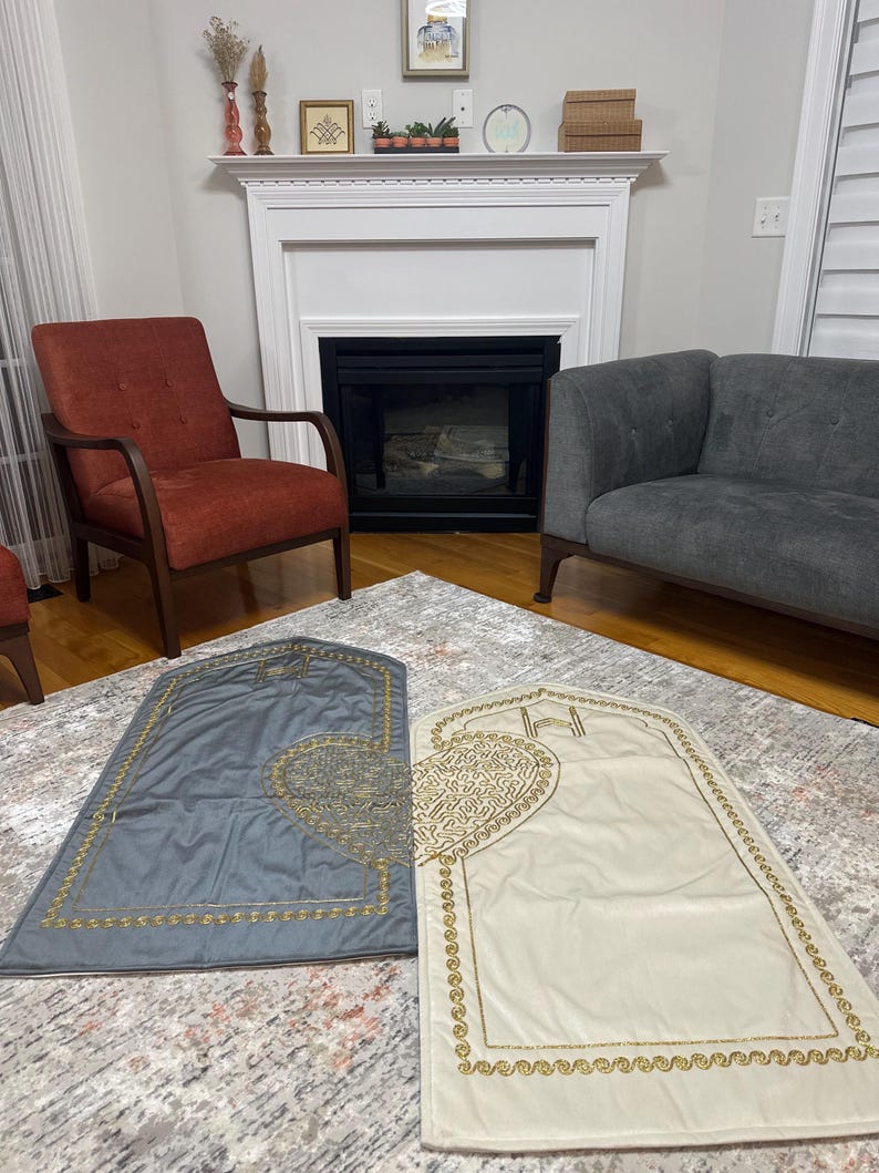 Couple's Prayer Rug Set, Interlocking Heart Design, Islamic Wedding Gift, Nikah Gift, Muslim Anniversary Gift, Eid Gift, Janamaz Gray-cream-gold