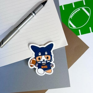 Voetbal draagt schattige Kawaii Corgi Cookie Vinyl Diecut Sticker met holografische optie