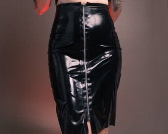 Lisa latex skirt with zipper