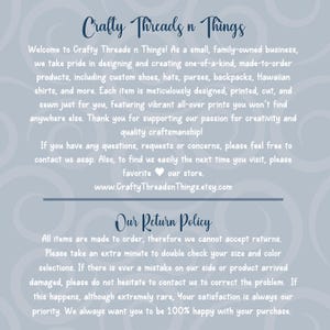 Peut inclure: Fond bleu clair avec le texte "Crafty Threads n Things" dans une police d&eacute;corative. Le texte d&eacute;crit l'entreprise, ses produits et sa politique de retour. L'adresse du site Web est &eacute;galement incluse.