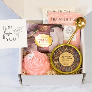 Caja de regalo para el Día Internacional de la Mujer, regalo corporativo, cesta de regalo feminista, regalo para el Día de la Mujer, paquete para mujer, regalo de empresa imagen 1