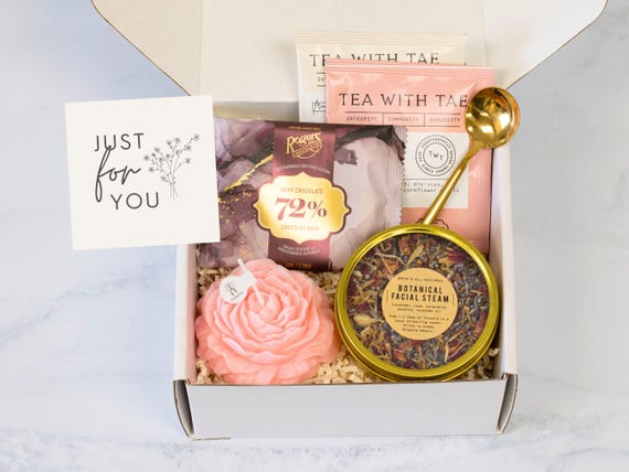 International Women's Day Gift Box, Corporate Gift, Feminist Gift Basket, Women's Day Gift for Her, Package for Female, Company Gift