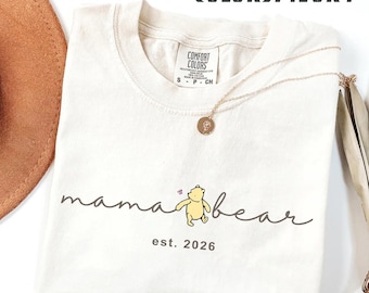 Camiseta personalizada de Winnie the Pooh con diseño de mamá osa, colores cómodos de mamá, camiseta de Winnie the Pooh para fiesta de cumpleaños, camiseta familiar a juego de Disney