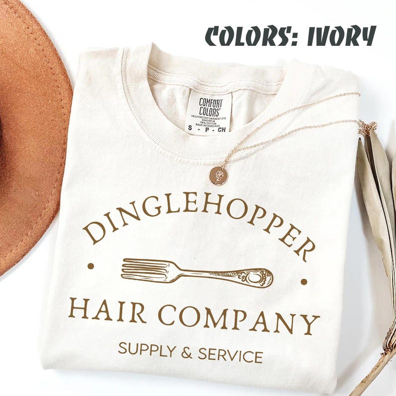 Vintage Dinglehopper Hair Company Comfort Colors-skjorta, Lilla sjöjungfrun inspirerad skjorta, Ariel-skjorta, Disney prinsessskjorta, Disneyworld-skjorta Ivory/Natural