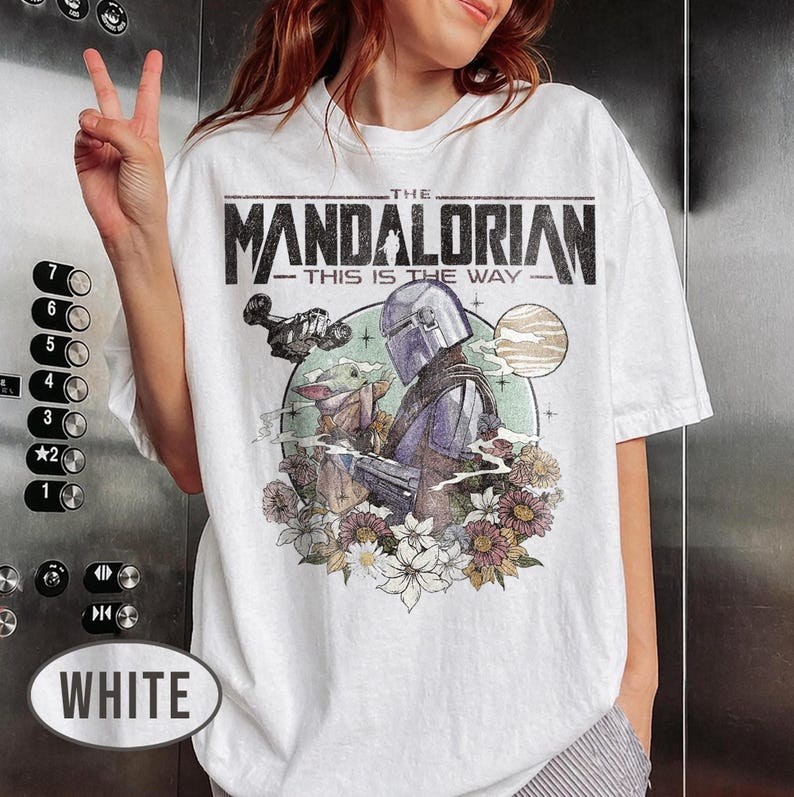 Retro Mandalorian och Grogu-tröja, Star Wars Mando-tröja, Baby Yoda-tröja, This Is The Way-tröja, Magic Kingdom-tröja, Disney-familjesemestertröja White