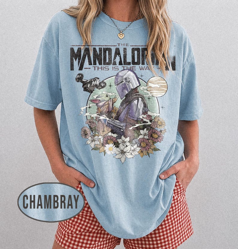 Retro Mandalorian och Grogu-tröja, Star Wars Mando-tröja, Baby Yoda-tröja, This Is The Way-tröja, Magic Kingdom-tröja, Disney-familjesemestertröja ChamBray/Light Blue