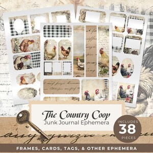 Può includere: Una collezione di 38 pezzi di ephemera per junk journal "The Country Coop", tra cui cornici, carte e tag. I disegni presentano illustrazioni di galline, galli e sfondi in stile vintage con testo di scrittura e una chiave.