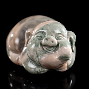 Escultura de cerdo de cristal tallado a mano en jade Jiulong natural de 2,7 pulgadas, talla de cristal única, decoración del hogar y colección, regalo artesanal.