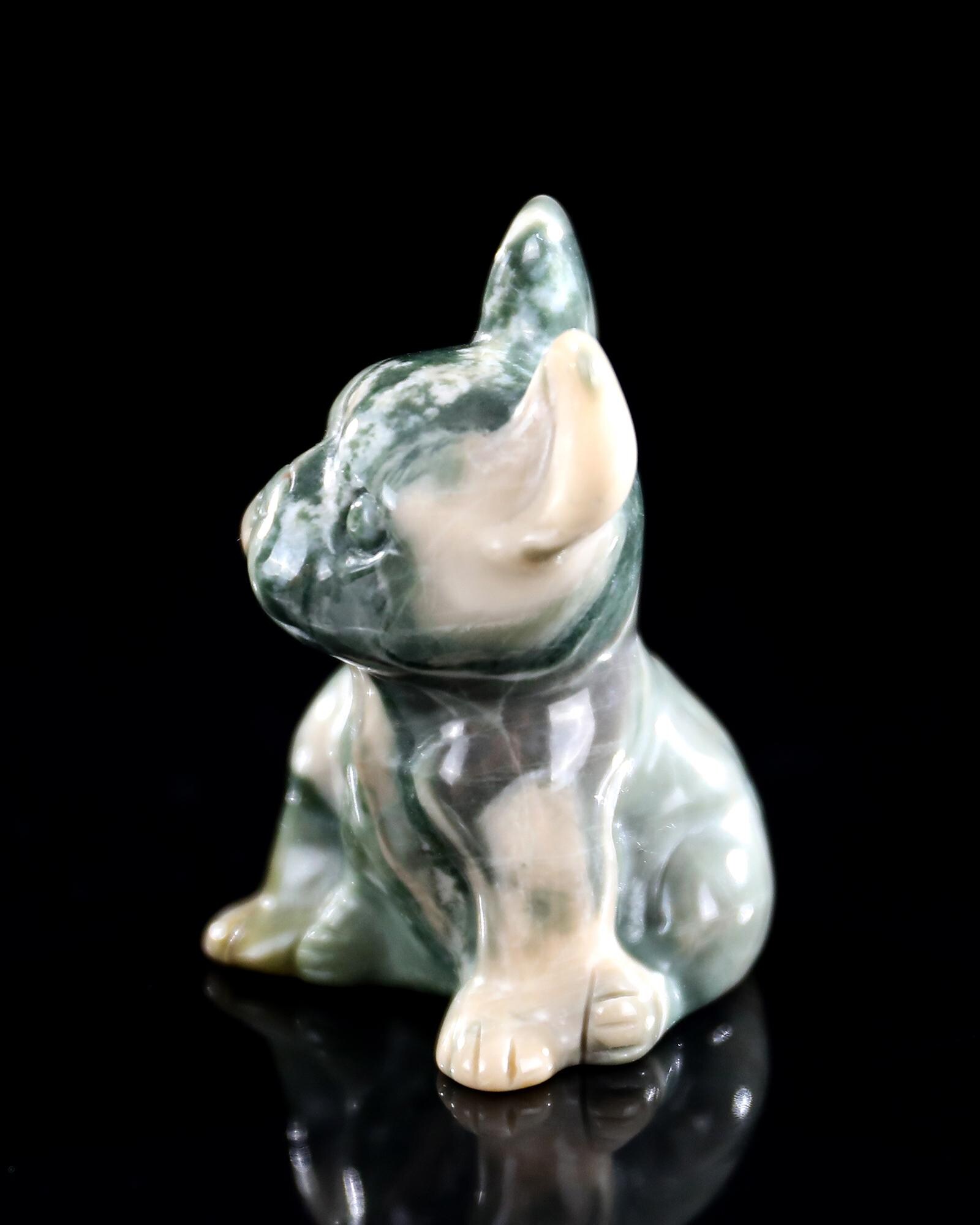 翡翠 犬の彫刻 ケース付き 九龍翡翠水晶の犬の彫刻：手彫りの漫画の置物 - Etsy 日本