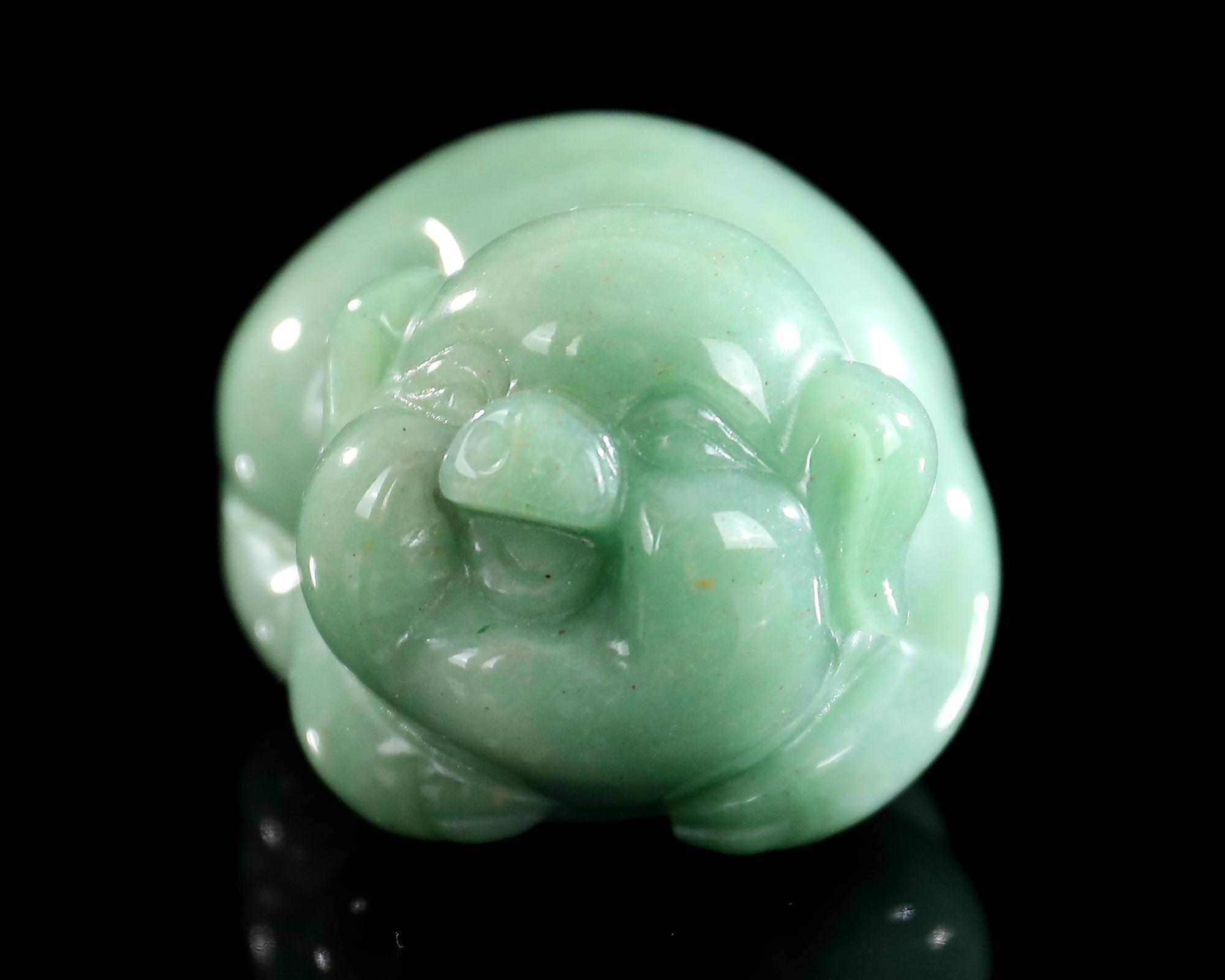 グリーンアベンチュリンクリスタル豚彫刻：手彫りホームデコレーション