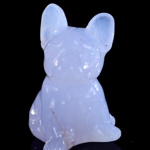 2,0-Zoll-natürliche blaue Chalcedon-handgeschnitzte Kristallkarikatur-Hundeskulptur, einzigartige Kristallschnitzerei, Hauptdekor-Sammler, handgefertigtes Geschenk