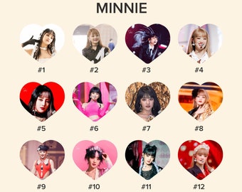 KPOP (G)I-dle Minnie Photo Picket / Fan with Ruffles