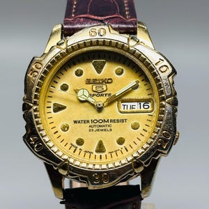 Rare Vintage Preowned Gold SEIKO 5 SPORTS 7S36-0180 Day/Date Automatic Men&#39;s Wrist Watch Japan Made