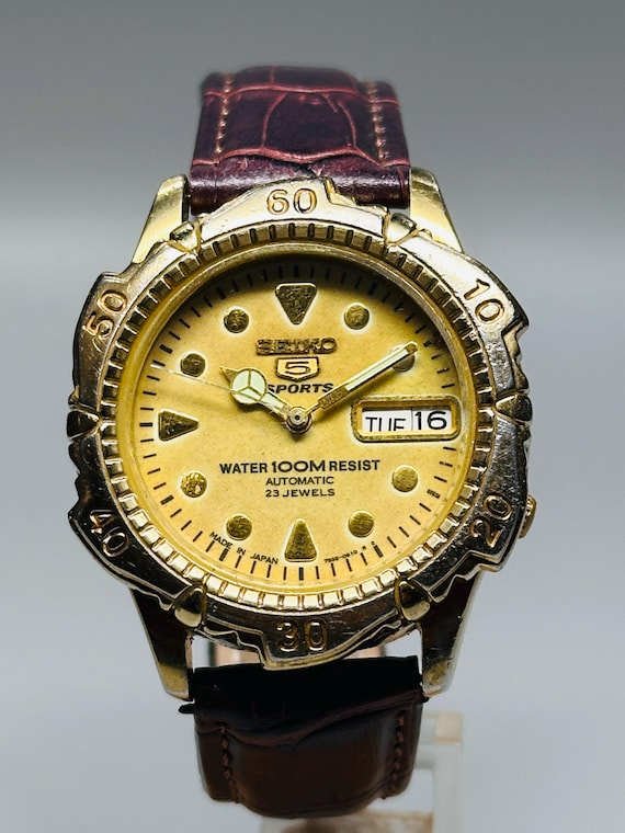 Vintage Gold Seiko 5 Sports Automatic Watch: Japan Made Day/date