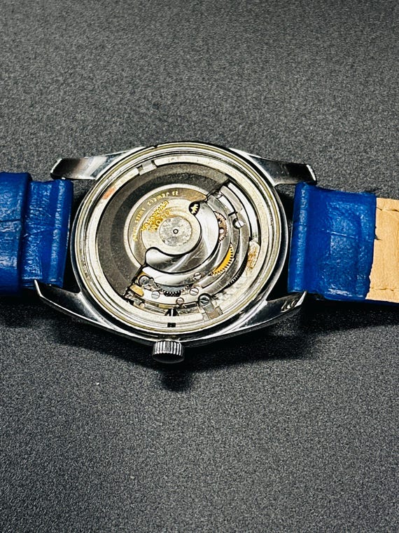 Vintage Titoni Airmaster Rotomatic Men's Watch: Swiss Made, 25