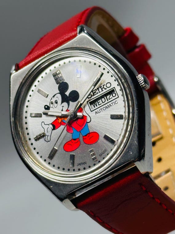 動作確認済　セイコー　セイコー5　デイテイト　シルバーダイヤル　ビンテージ Seiko Seiko 5 Vintage Day Date Silver Round Automatic Mens