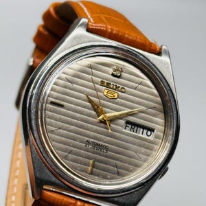 Vintage Classic Silver Seiko Automatic Men’s Watch | Rare Japanese Mechanical Collectible Watch , CL-7019,Gift for Him
