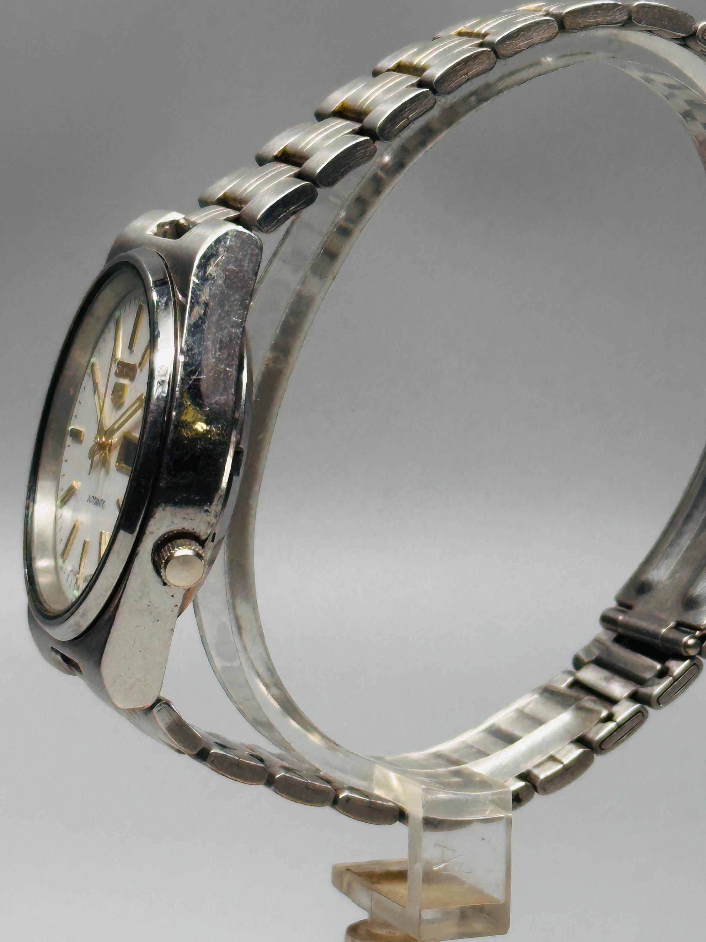 Vintage Seiko 5 Automatic Watch: White Dial, Stainless Steel