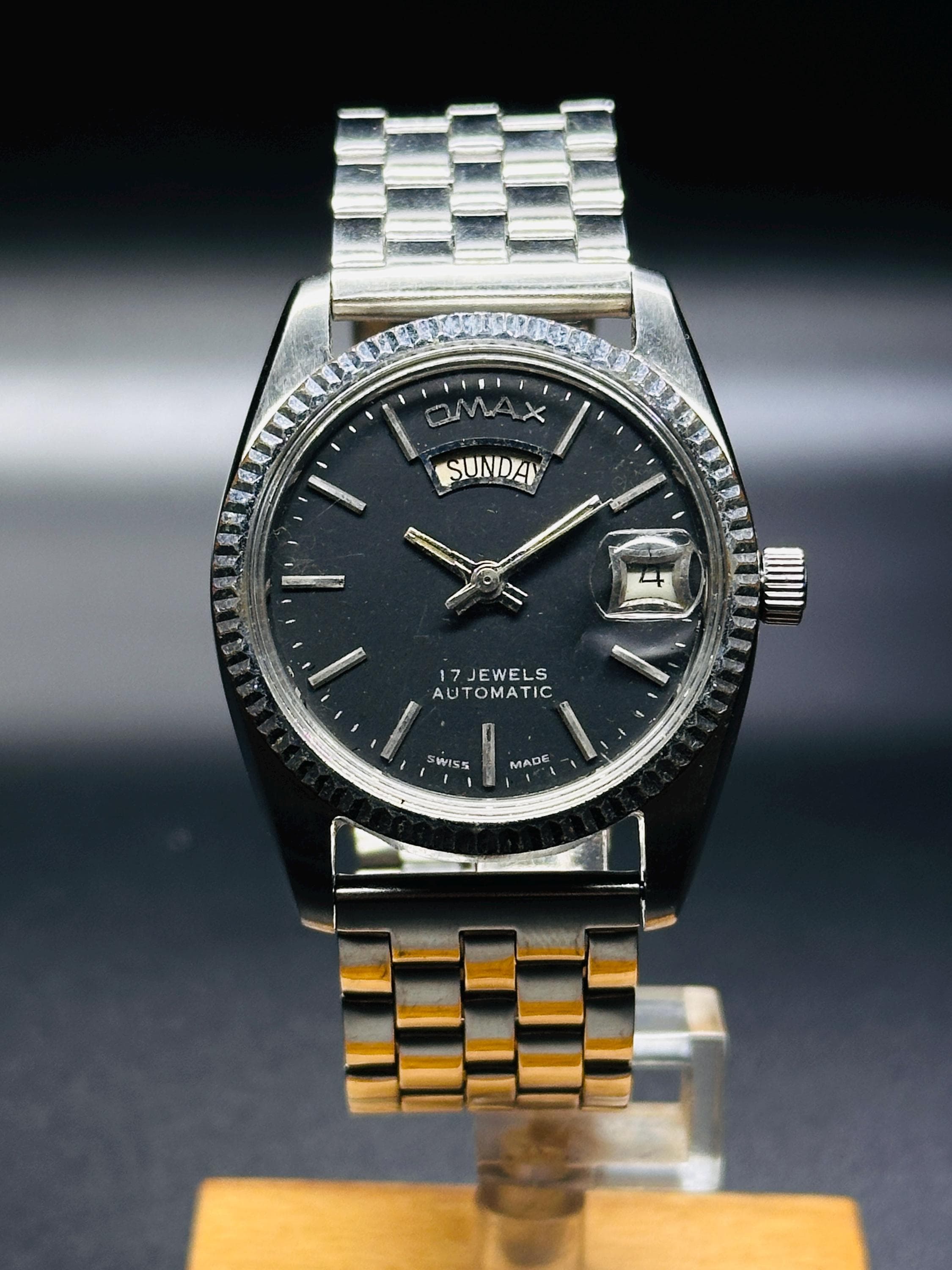 Vintage Omax President Automatic Watch: Swiss Made, 17 Jewels
