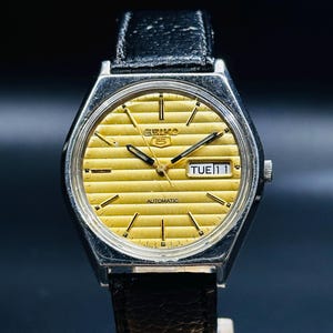 Rare Vintage Seiko 5 Automatic Gold Dial Silver Case Day/Date Caliber No.6319A Men&#39;s Wrist Watch Japan Made
