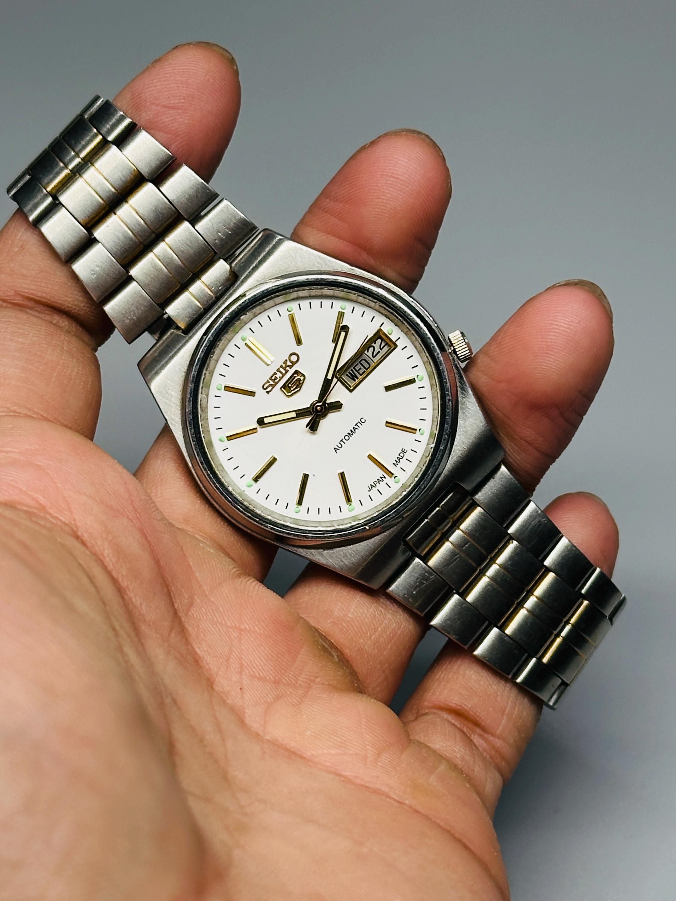 ヴィンテージ セイコー5 自動巻き腕時計：ホワイト文字盤、ステンレス