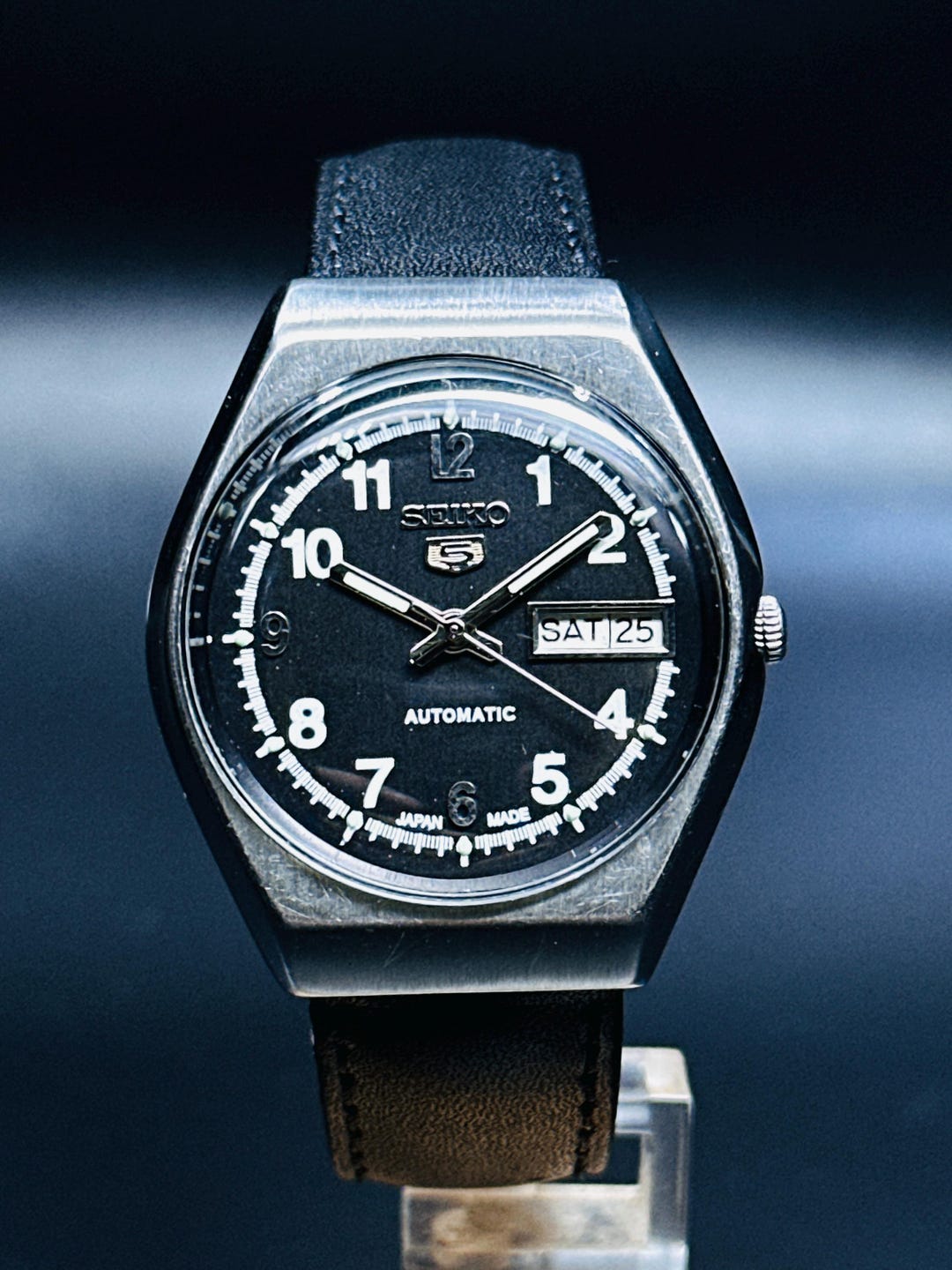 SEIKO セイコー5 自動巻き ヴィンテージ ブラック文字盤 バー 