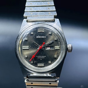 Seiko Alba K2000 Y182-7C10 Chronograph Watch | Blue Dial | Vintage