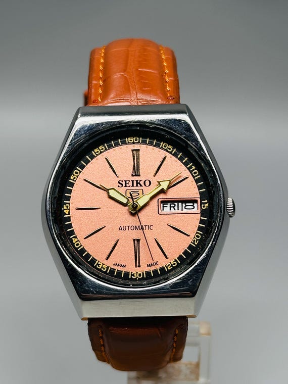 Vintage Seiko 5 Automatic Men's Watch: Salmon Dial, Day/date - Etsy