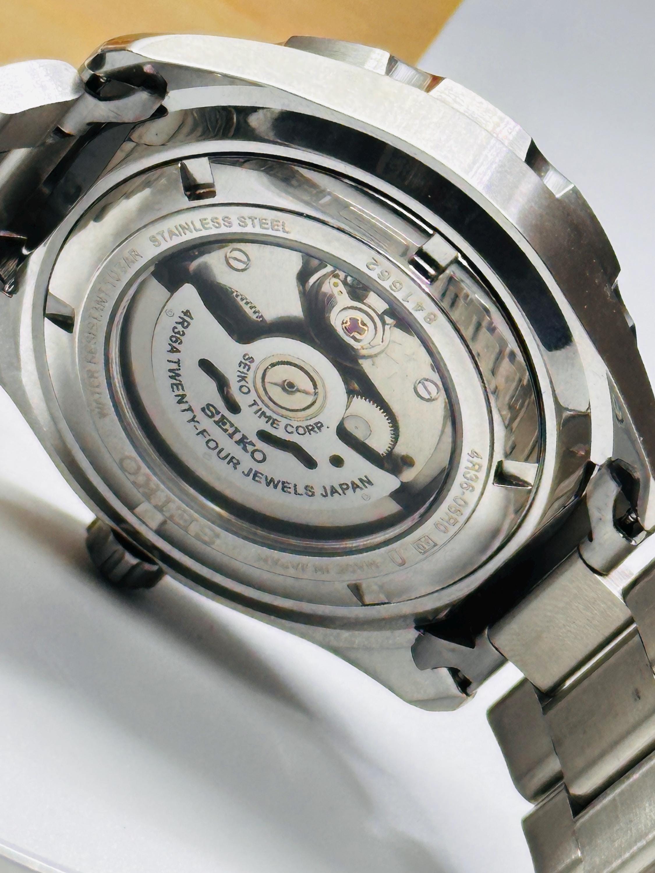 Vintage Seiko Automatic Sports Watch: 100m Stainless Steel, Orange