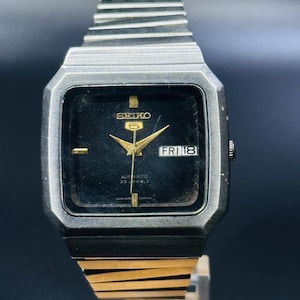 Vintage Preowned Seiko 5 Automatic , Black Dial, Old TV Silver Case Day/Date Rare Caliber No.6349A Men&#39;s Wrist Watch Japan Made,