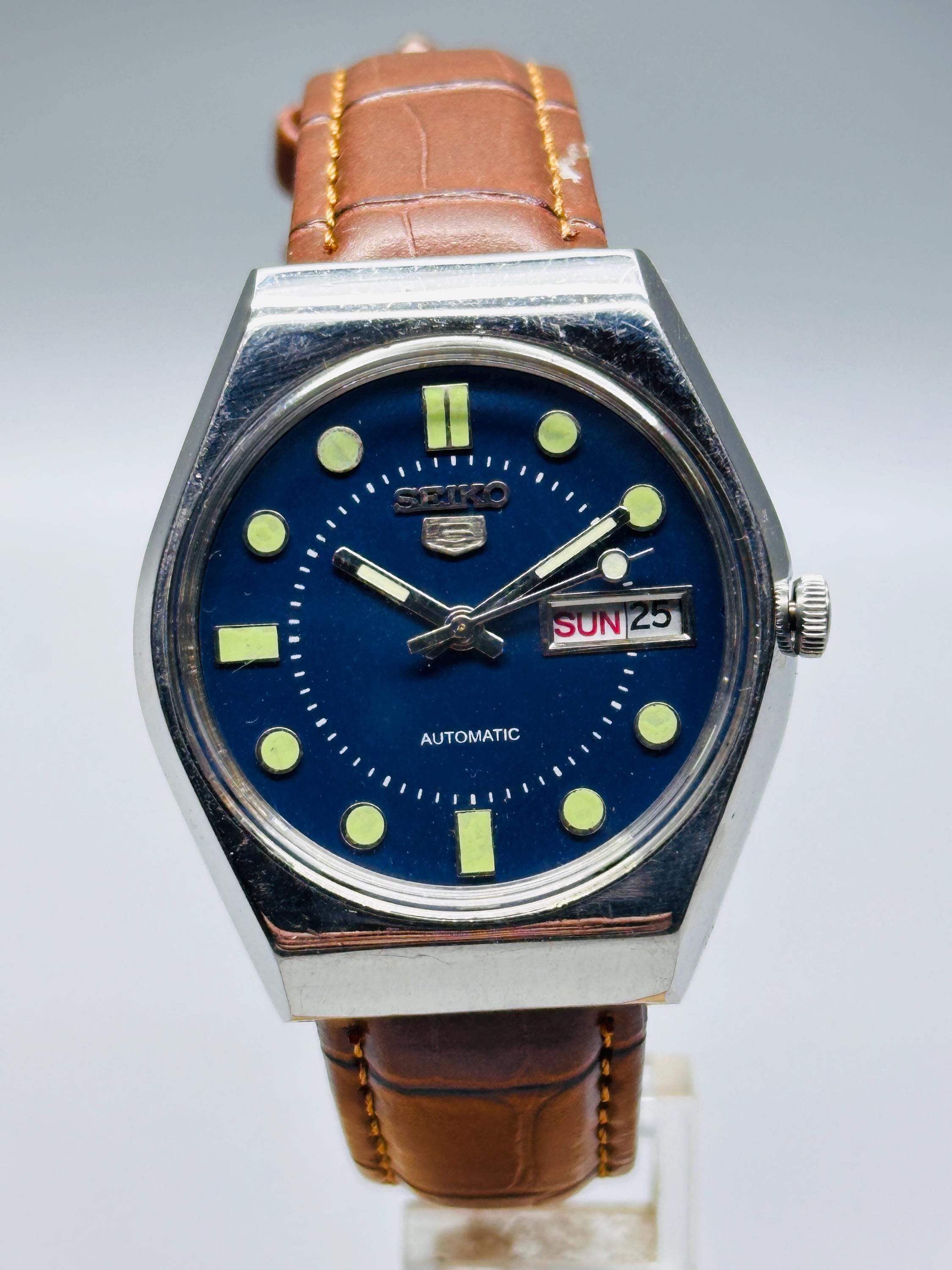 ヴィンテージ セイコー5 自動巻き腕時計：ブルー文字盤、シルバー