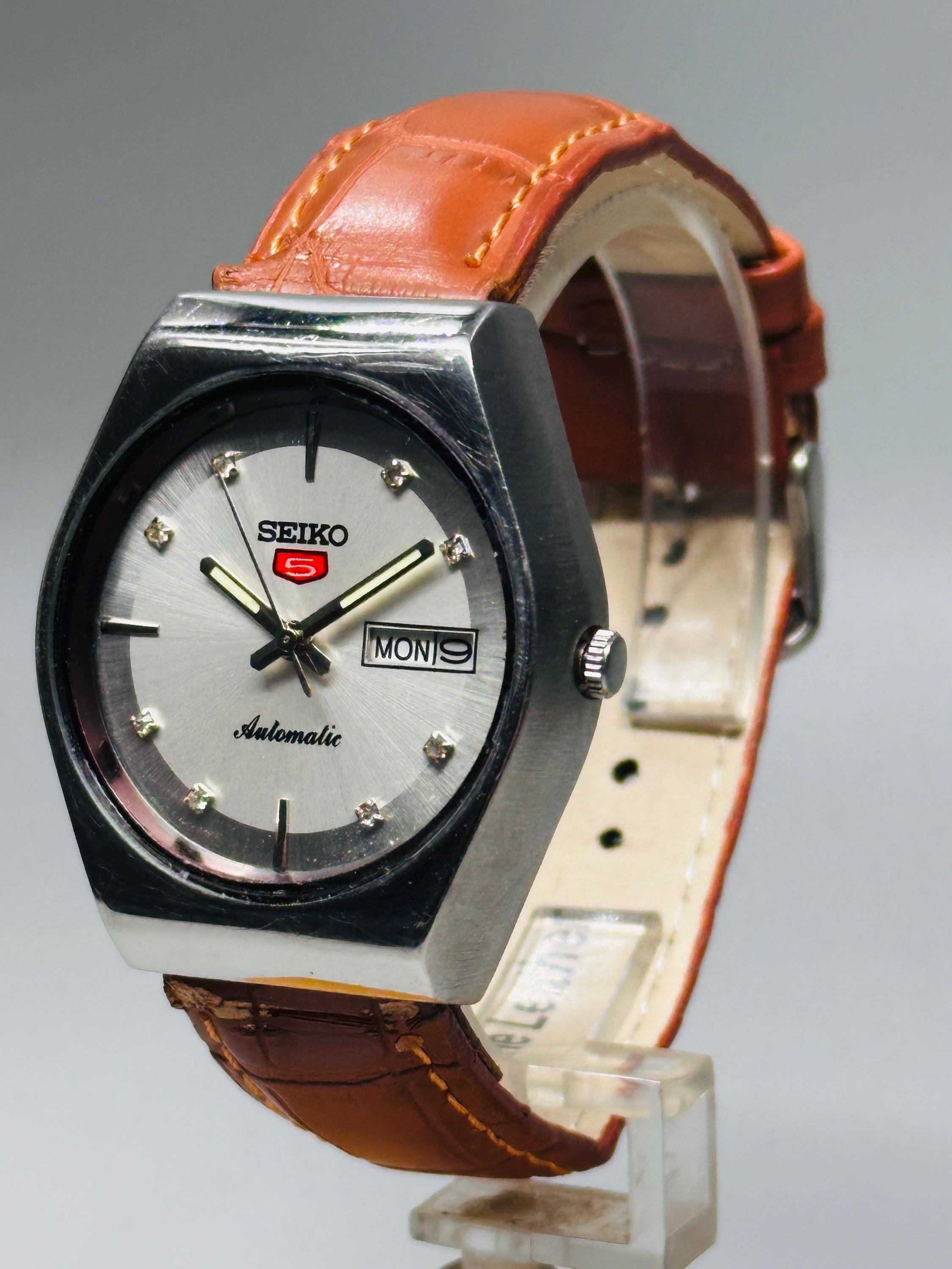 SEIKO セイコー5 ヴィンテージ デイデイト レディース 腕時計 自動巻き 楽天市場】セイコー SEIKO 5 ファイブ 自動巻き レディース