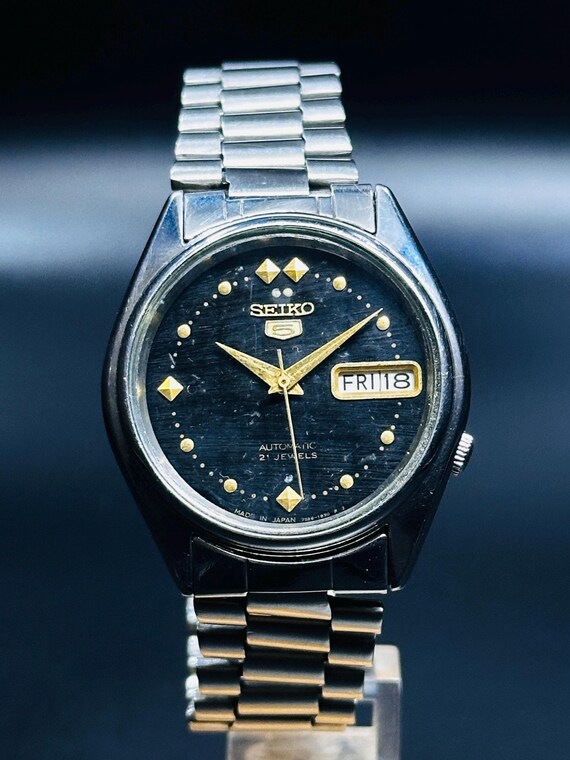 Rare Vintage Seiko Automatic, Black Dial ,silver Case Day/date
