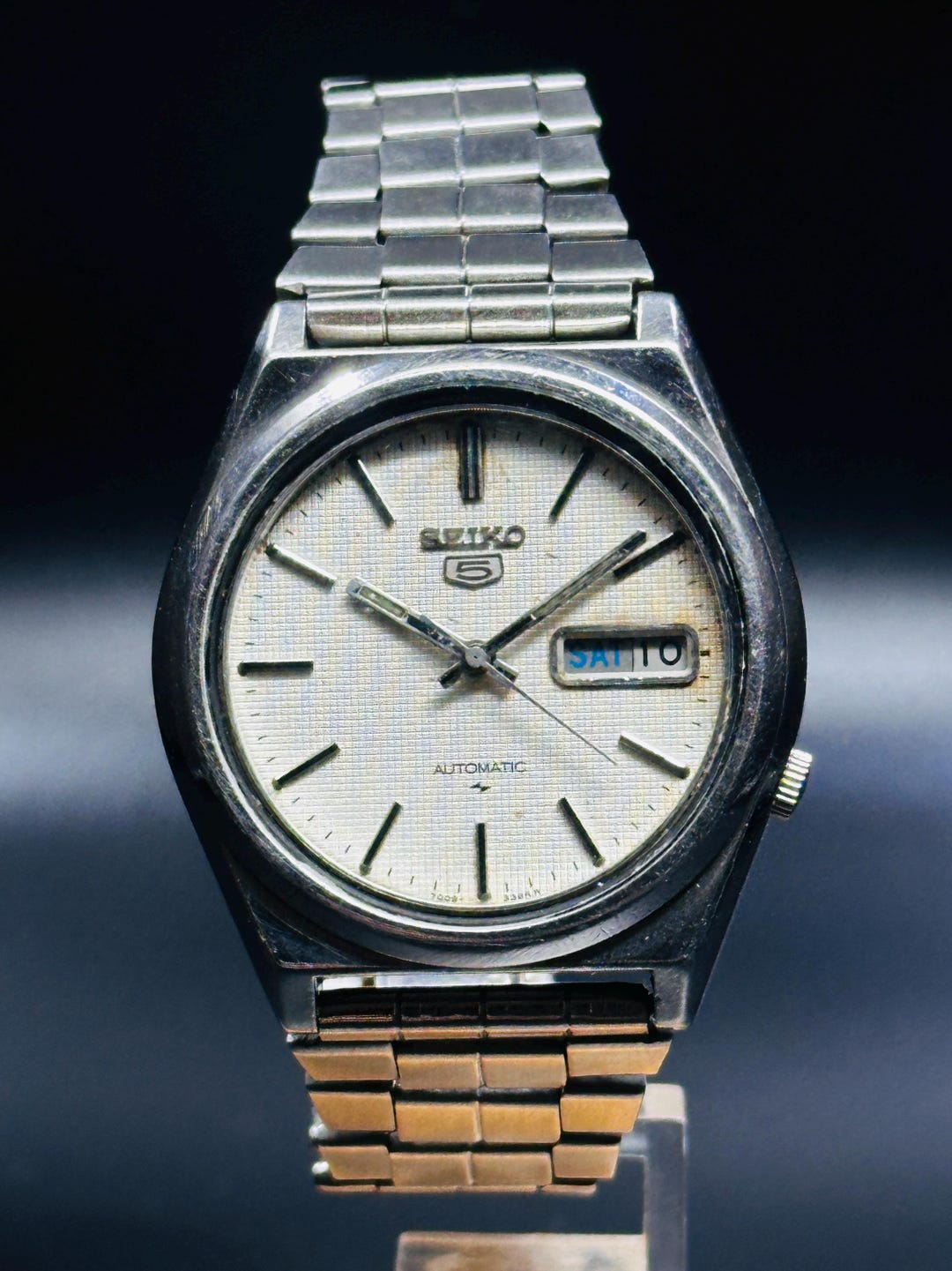 SEIKO 5 自動巻き 腕時計 シルバー デイデイト ヴィンテージ ヴィンテージ セイコー5 自動巻き腕時計：シルバー、ホワイト文字盤
