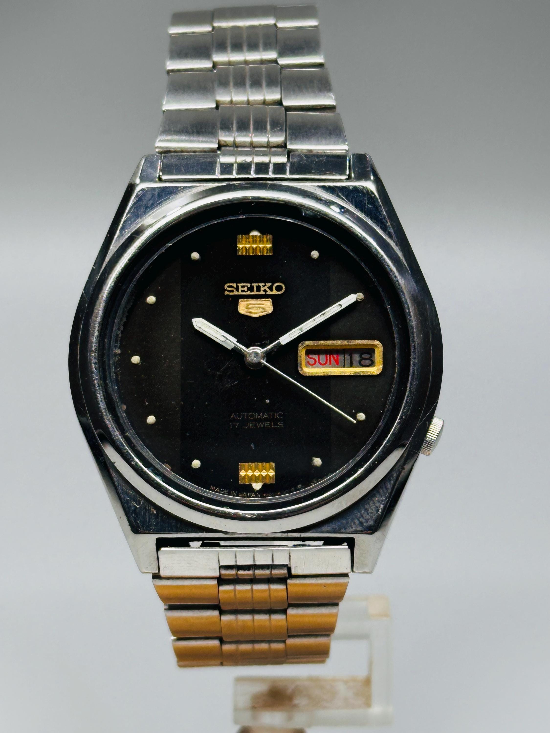 ヴィンテージ セイコー5 自動巻き腕時計：ブラック文字盤、シルバー