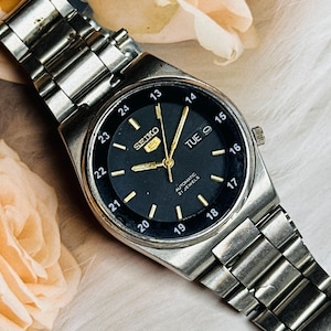 Vintage Seiko 5 Automatic Railway Time Silver Case Day/Date Caliber No.7009A  Wrist Watch Japan Made