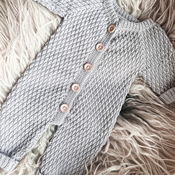 Alpine Baby Romper Crochet Pattern: Unisex Raglan Design (0-12 Months), English (US terms)