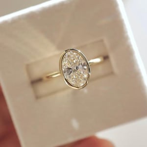 2.5 Ct Oval Bezel Solitaire Engagement Ring, 14K Gold Minimalist Ring, Modern Bezel Set Wedding Ring, Dainty Stacking Bridal Gift For Her
