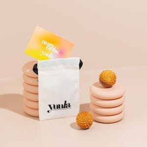 Die preisgekrönten Aura Orbs von Yuula (noch besser als ein Geburtskamm!)