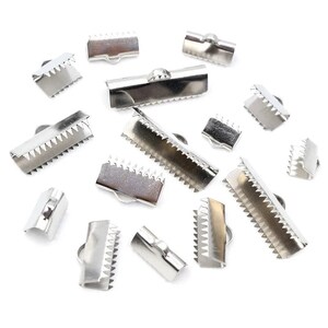 30 Pcs Stainless Steel Crimp End, Bead Buckle Tip Clasp, Cord Flat Cover Clasps, DIY Necklace, Bracelet Connectors, For DIY Jewelry Makings