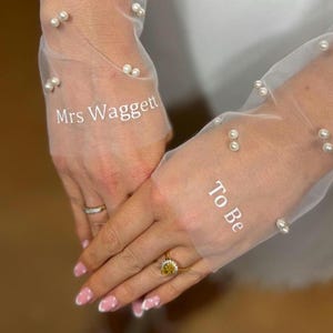 bride beaded pearl sleeves,personalised bride sleeves,wedding sleeves,wedding gloves personalised,bride gloves customized, pearl wedding dress sleeves