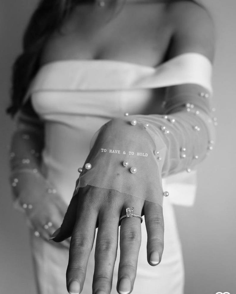 bride beaded pearl sleeves,personalised bride sleeves,wedding sleeves,wedding gloves personalised,bride gloves customized, pearl wedding dress sleeves