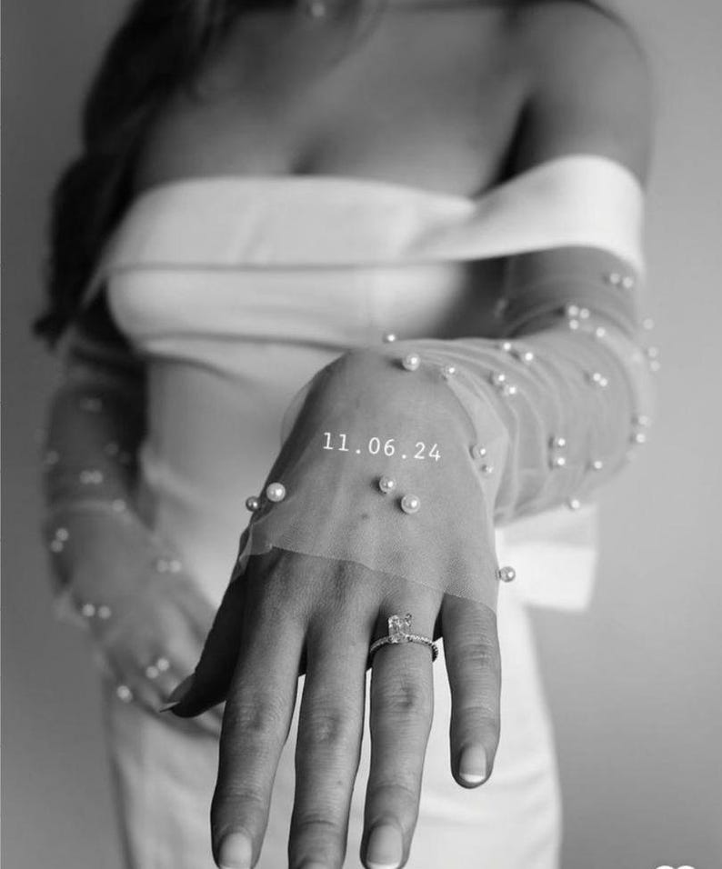 bride beaded pearl sleeves,personalised bride sleeves,wedding sleeves,wedding gloves personalised,bride gloves customized, pearl wedding dress sleeves