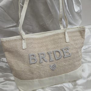 bride beach bag,batchelorette beach bag, tote bag,personalised bag,bride gift,hen party gift, wedding honeymoon straw bag, personalised bag afbeelding 4