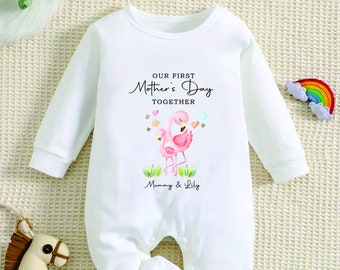 Unser erster gemeinsamer Muttertag Baby Mädchen Outfit (erster Muttertag 1. Muttertag Mama Mutter Muttertag l neue Mutter Geschenk | Love My Mum)